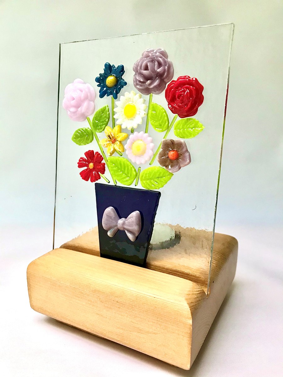 Glass Flower Vase Candle Screen and Wooden Tealight Candle Stand