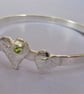 Ivy leaf bangle with peridot - Image 4
