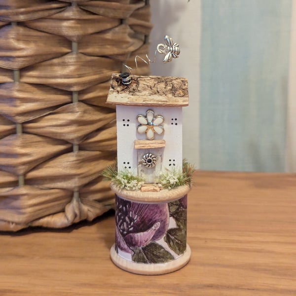 Bee Cottage - Handmade Tiny Wooden Country Home Decor 