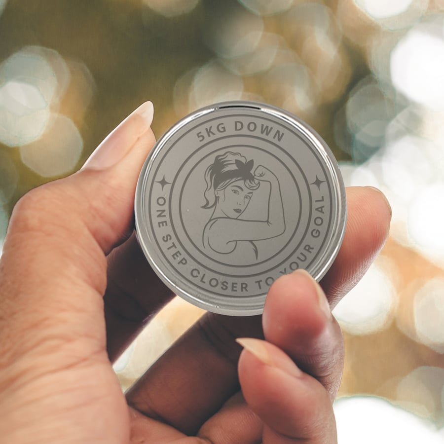 Personalised Weight Loss Milestone Coin – Retro Strong Woman – Custom Gift
