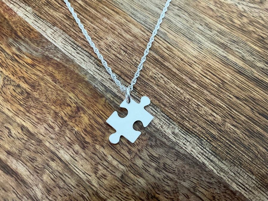 JIGSAW PUZZLE PENDANT AND CHAIN