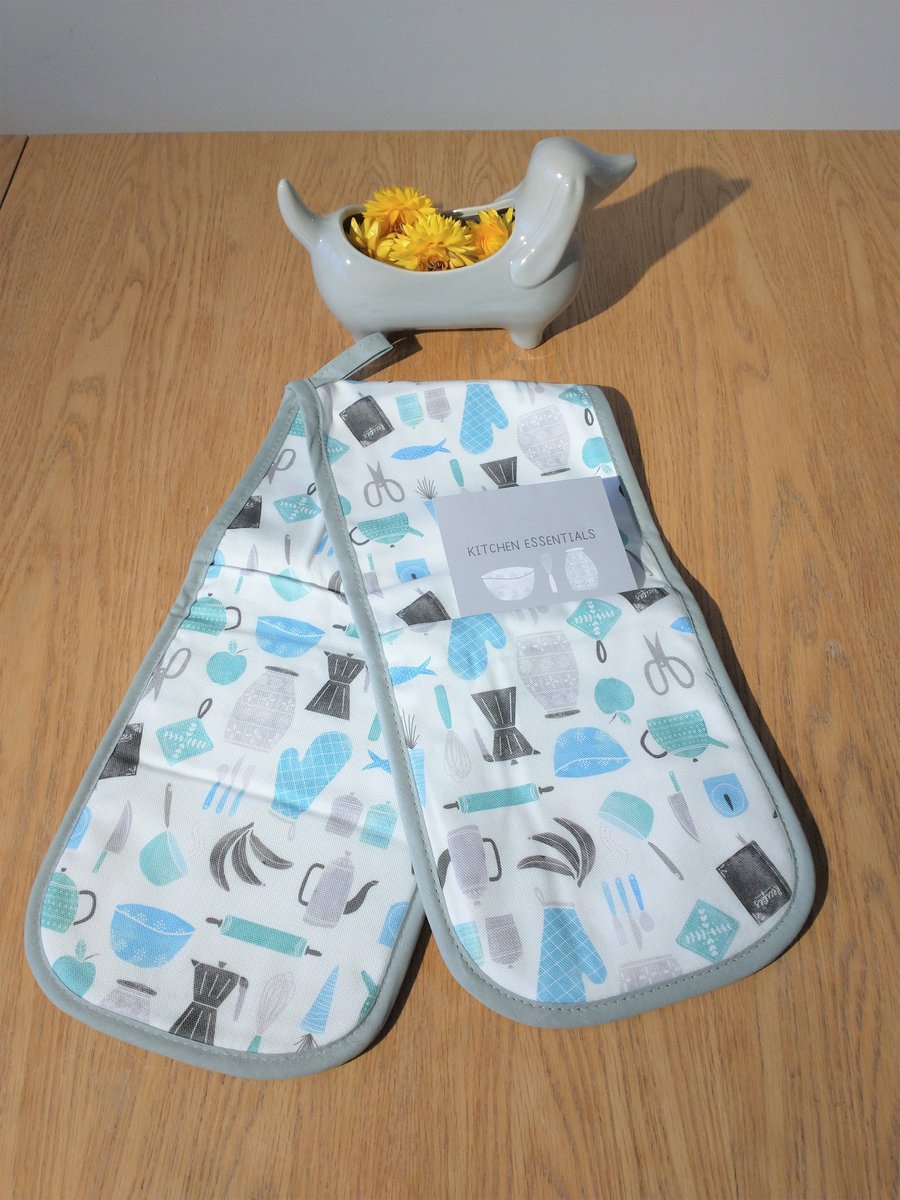 Kitchen Essentials Oven Gloves