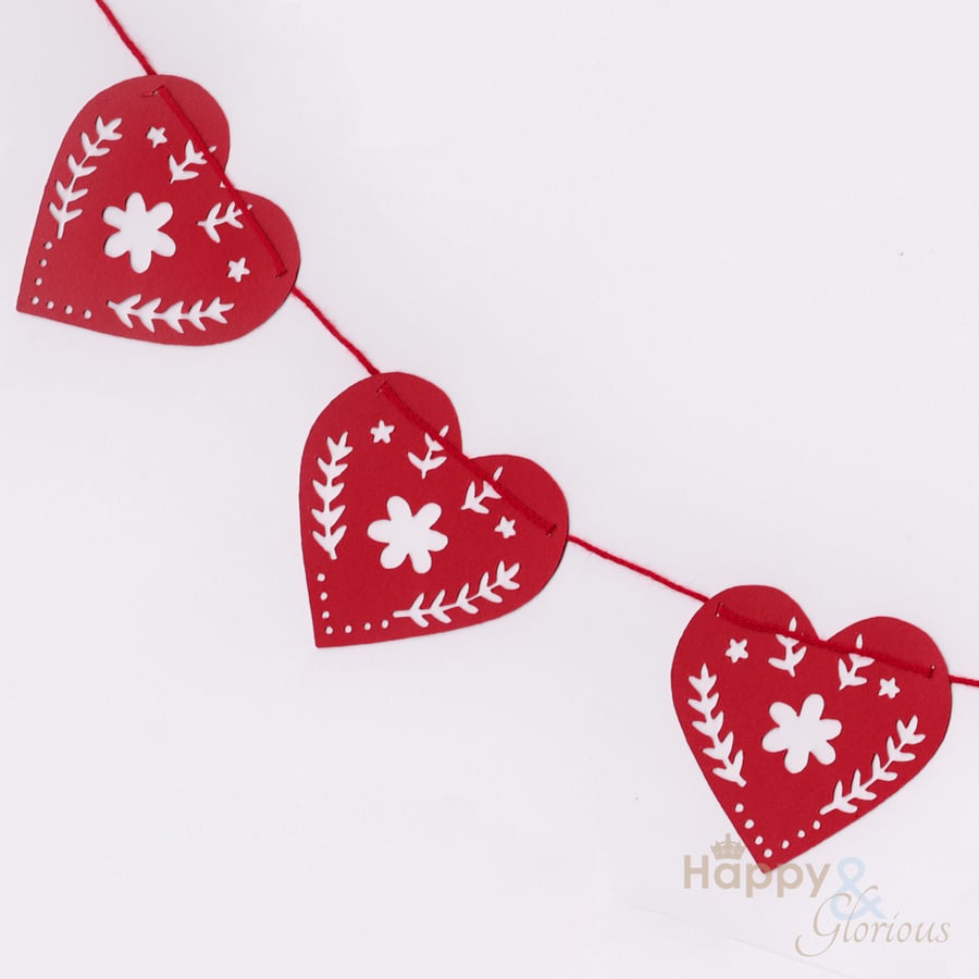 Red Nordic hearts paper bunting