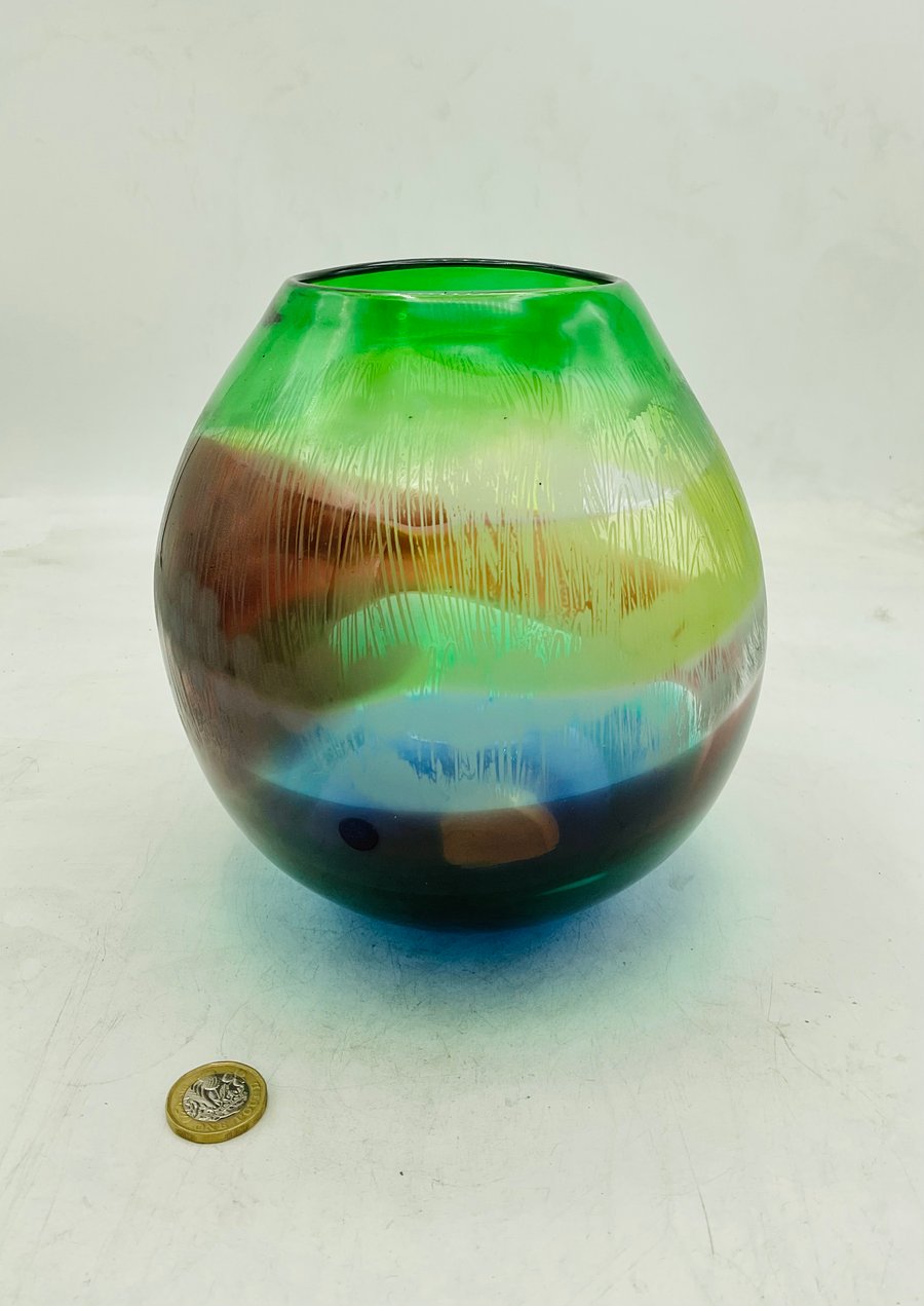 Strappy Bowl in Misty Moody Colours 