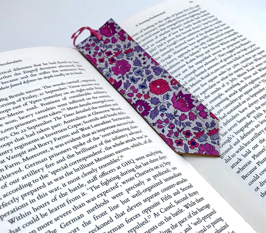 Handmade leather bookmark 