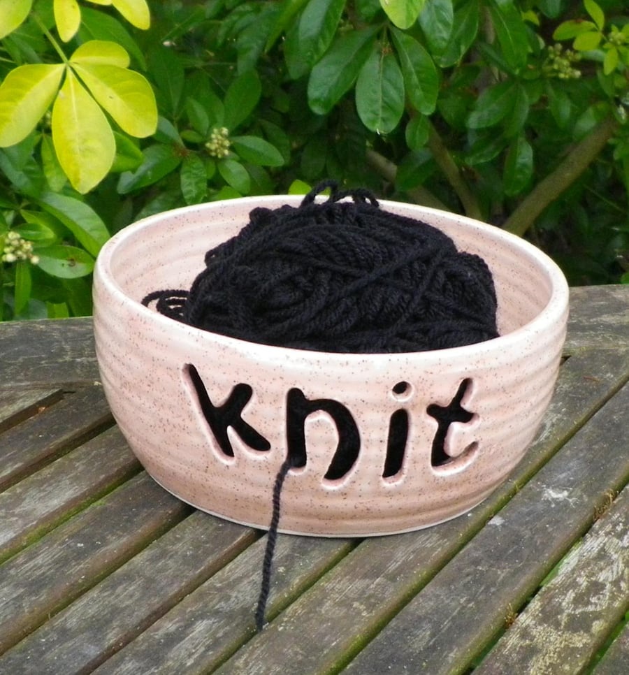 Knitting or crochet wool yarn bowl pot ceramics pottery ceramic handthrown