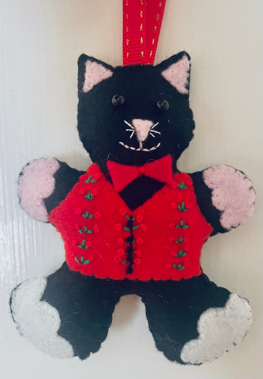 Felt Christmas Cat hanging decoration 