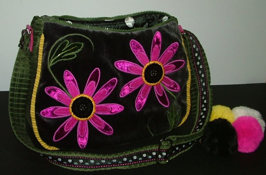 Hot Pink Daisy Handbag
