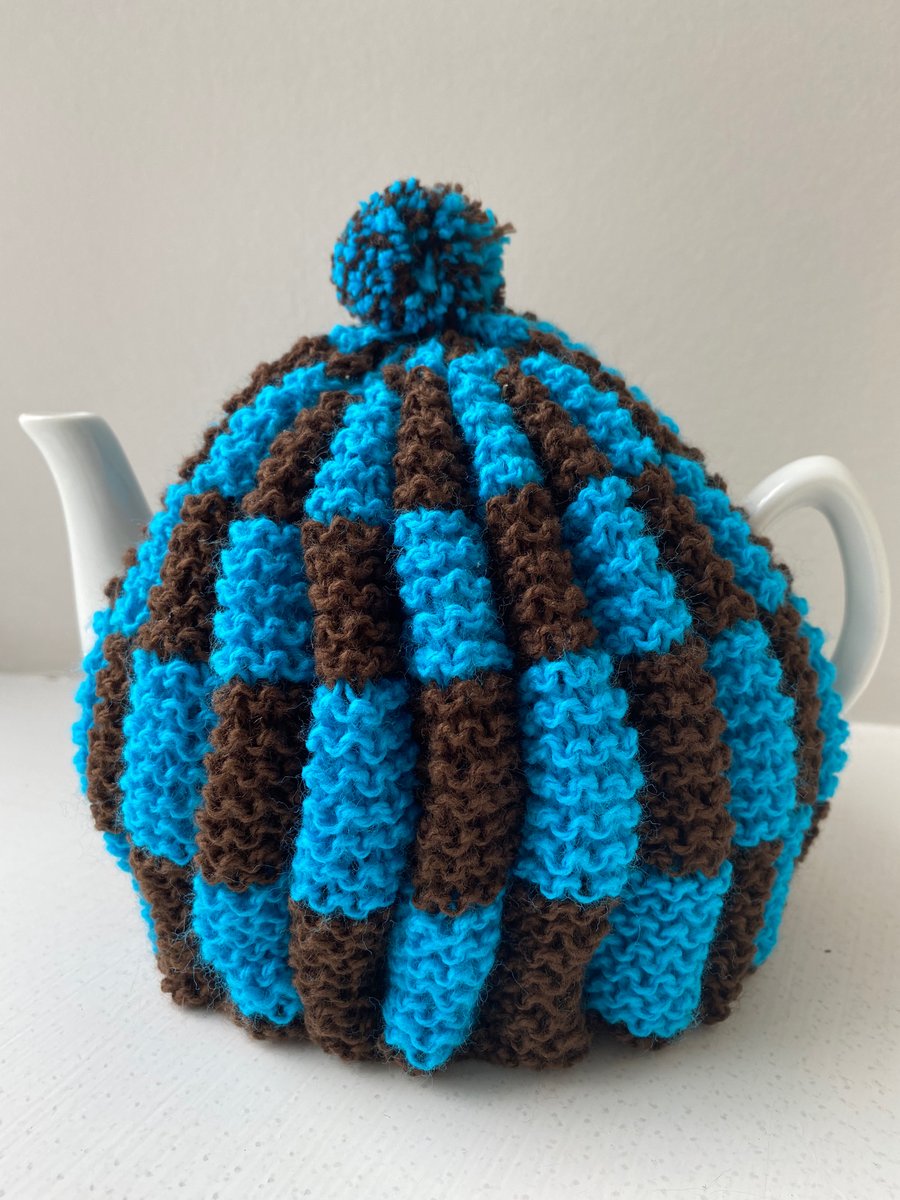 Traditional Handknitted Tea Cosy with Pompom in Blue and Brown
