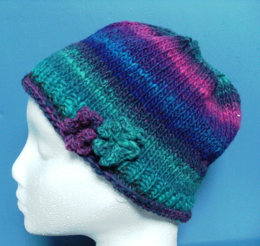 Handknit Noro 2-flowered Roll up Beanie Hat 100% wool Greens SMALL