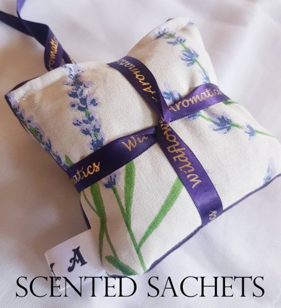 Lavender scented sachets with lavender flowers - pack of 2 