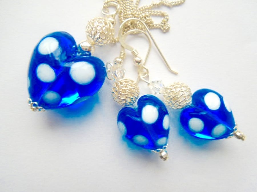 Blue and white polka dot Murano glass pendant and earring set.