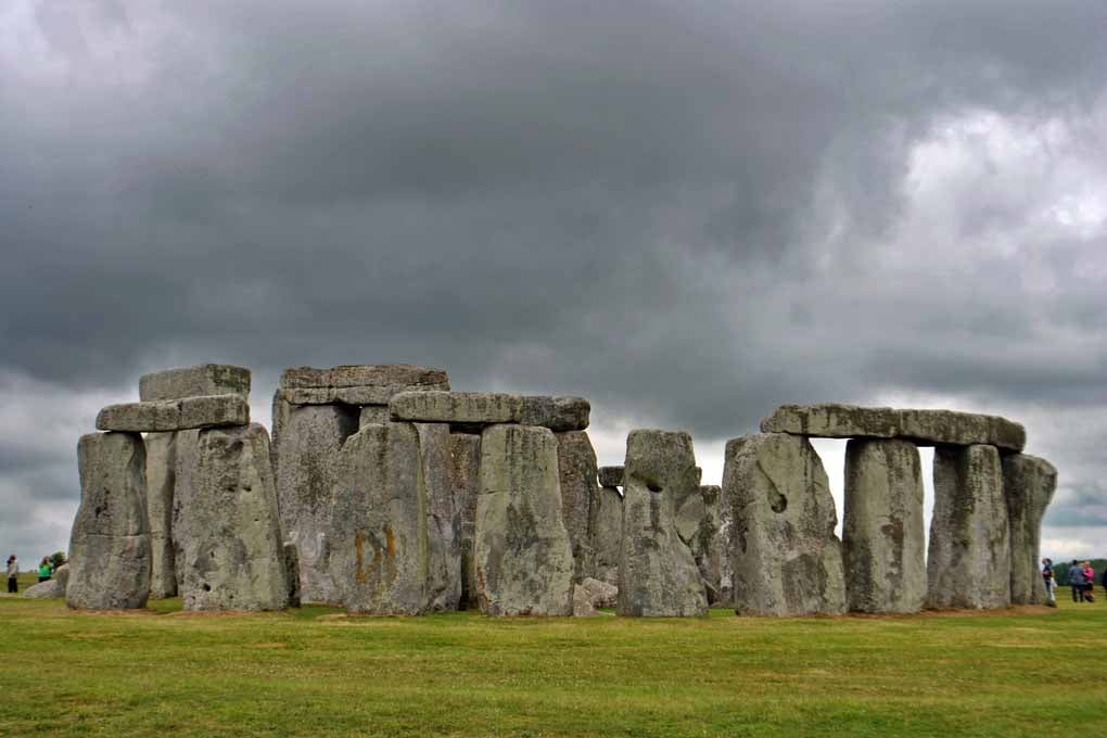 Stonehenge Wiltshire England UK 18"x12" Print