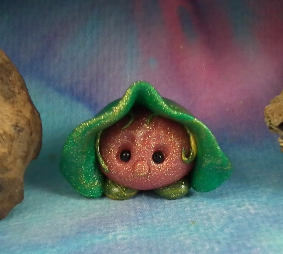 Original Squat BerryHead Gnome 'Frannie' 1" OOAK Sculpt Ann Galvin