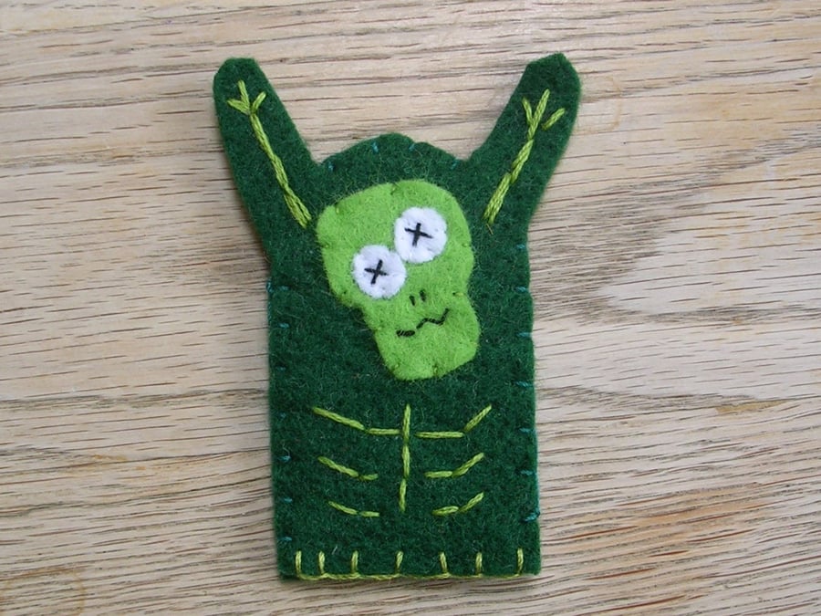 Zombie finger puppet