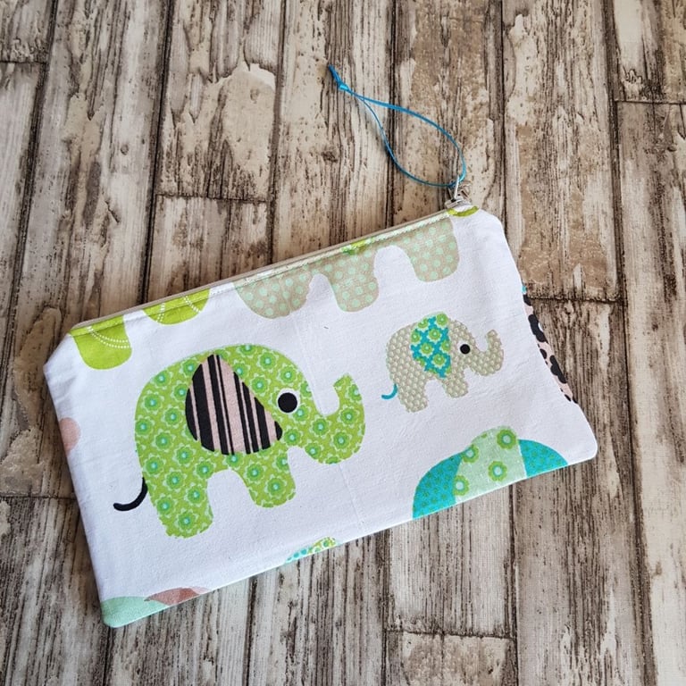 Cute Elephant Print Zipper Pouch - Multi Use Zipped Organiser