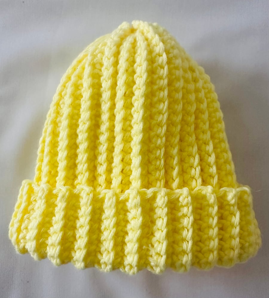 Crochet Baby Beanie  – Soft Yellow – 0–3 Months- Organic Cotton