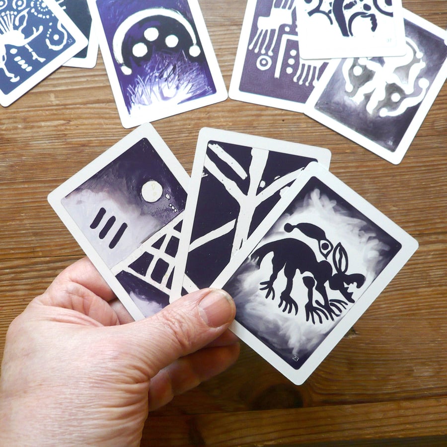 Celtic Art Oracle. AWEN. Intuition and Inspiration from Ancient Celtic Art. An O