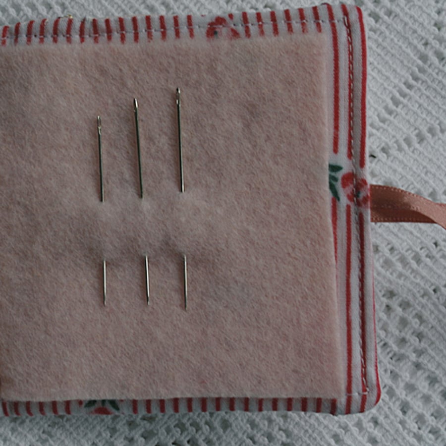 Patchwork needlecase