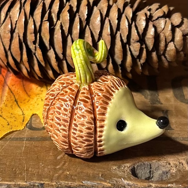 Hedgekin small ceramic hedgehog pumpkin decoration