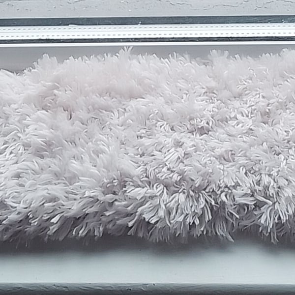Fluffy Knit Windowsill Cat Mat