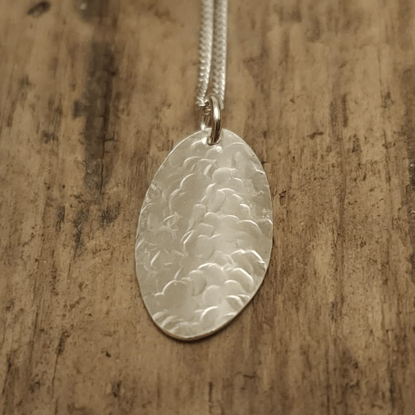 Oval Patterned Necklace