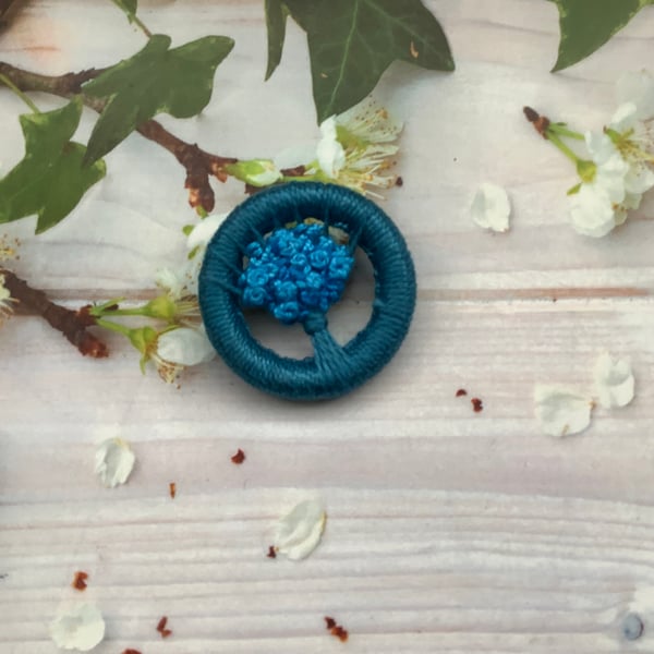 Dorset Button Posy Brooch