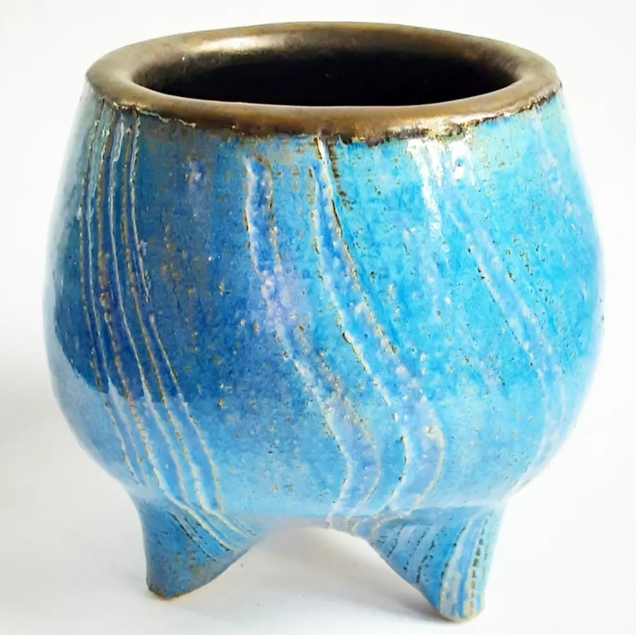 Three Legged Houseplant Holder 