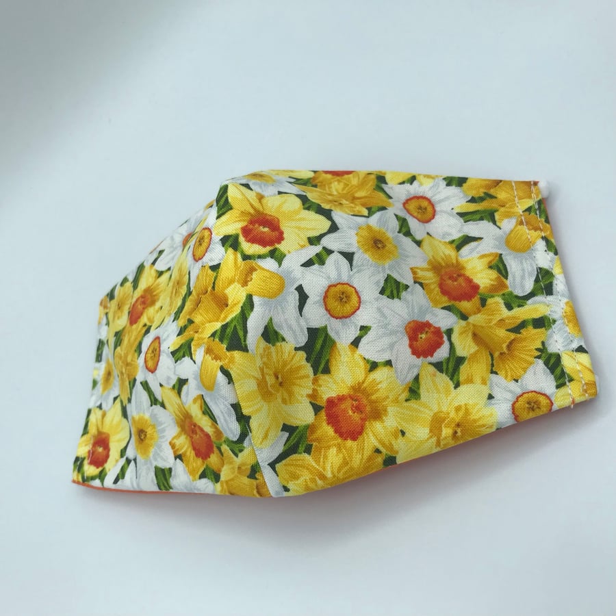 Daffodils Face Mask. Triple layered. 100 % Cotton Fabric.