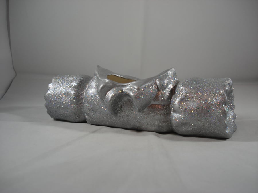 Silver Glittery Ceramic Xmas Christmas Cracker Table Ornament Decoration.