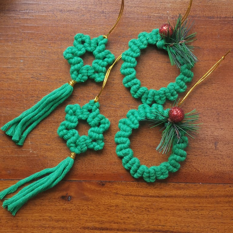 Christmas Macrame Ornaments, set of 4, Xmas Hanging  - Green & Gold FREE UK P&P