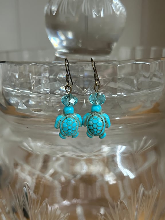 Blue turtle drop hook earring with blue bead 