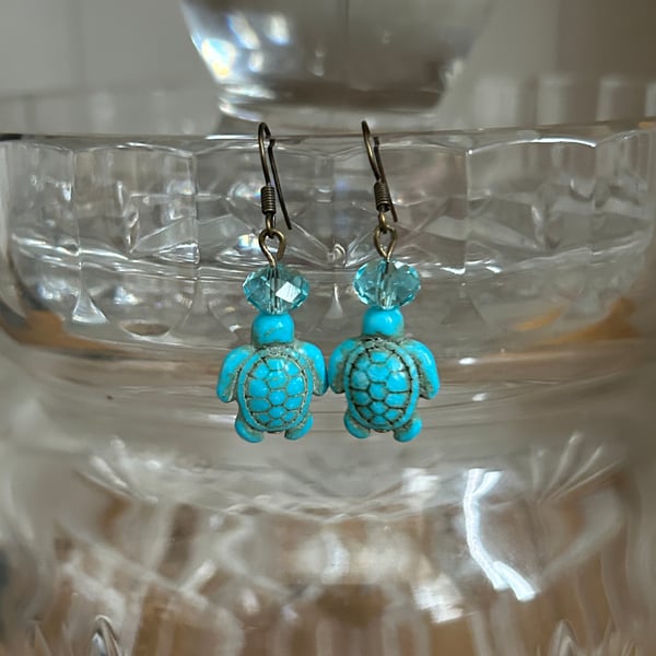 Blue turtle drop hook earring with blue bead 