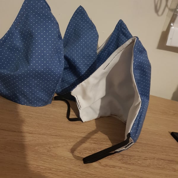 Mens face mask blue with white dot 2 layers 