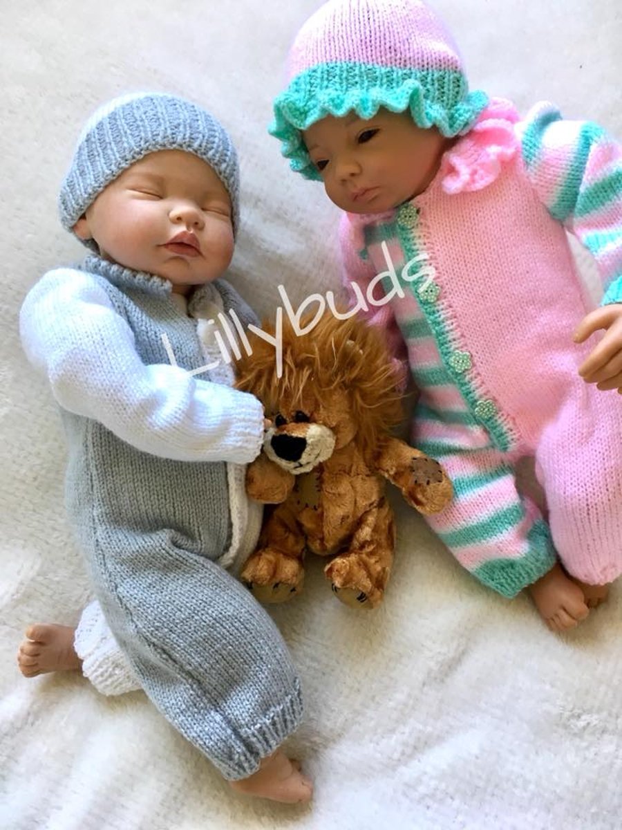 Knitting pattern for Sammi baby romper, all in one, sleep suit