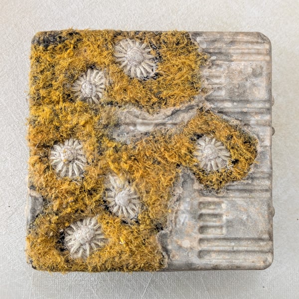 Beached Square yellowplaque - sculpture from recycled materials (standard green)