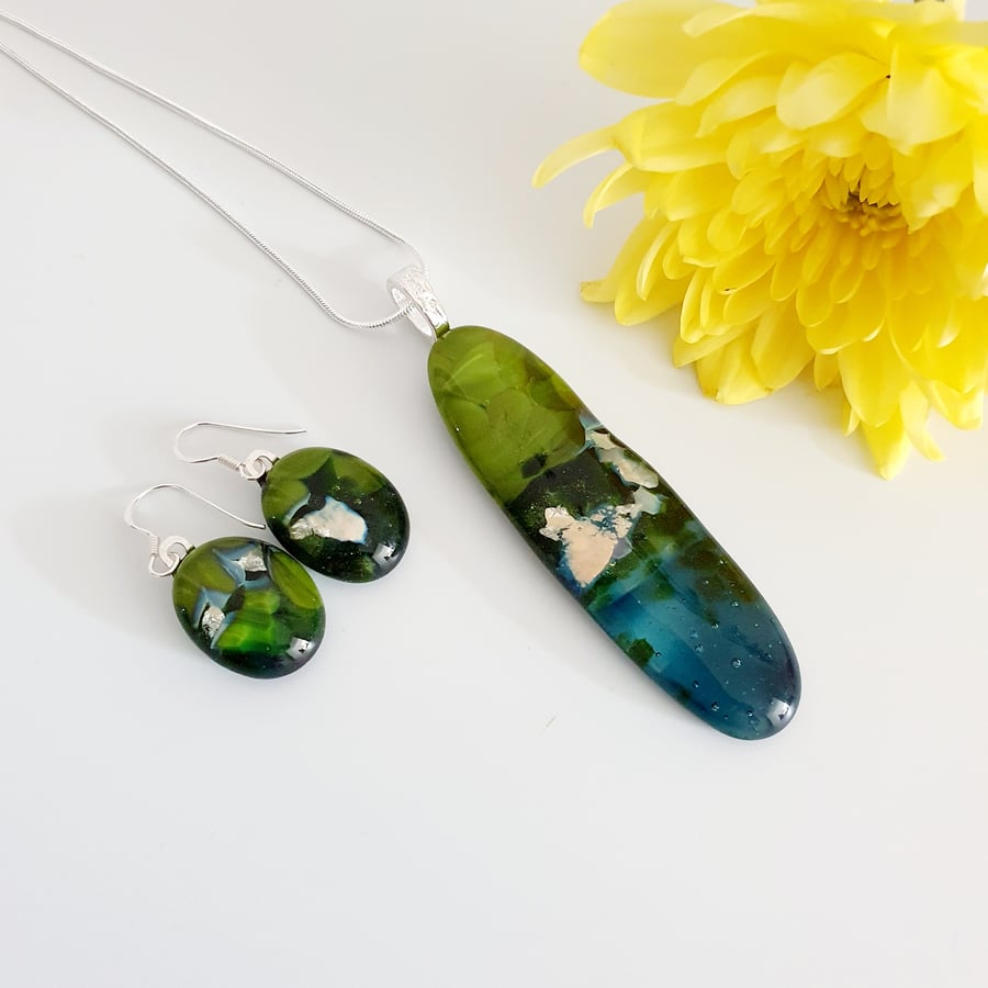 Fused Glass ‘Aurora’ Necklace and Earring Set