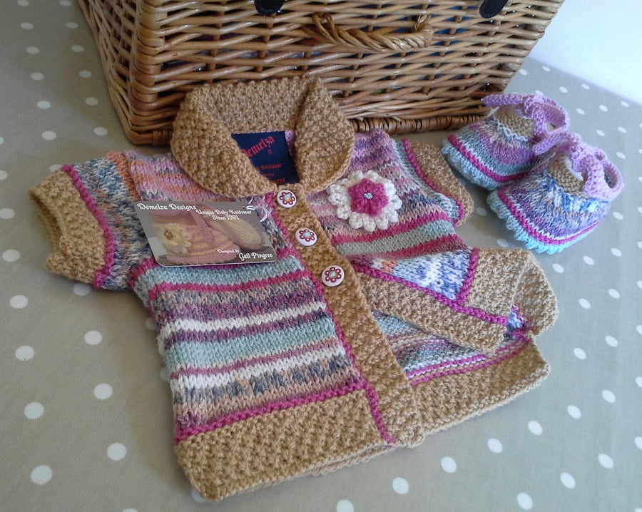 Baby Girl's Gilet & Booties set 3-12 months size