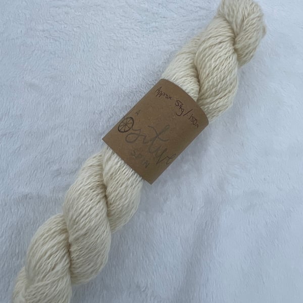 Hand-spun Blue Faced Leicester wool, natural