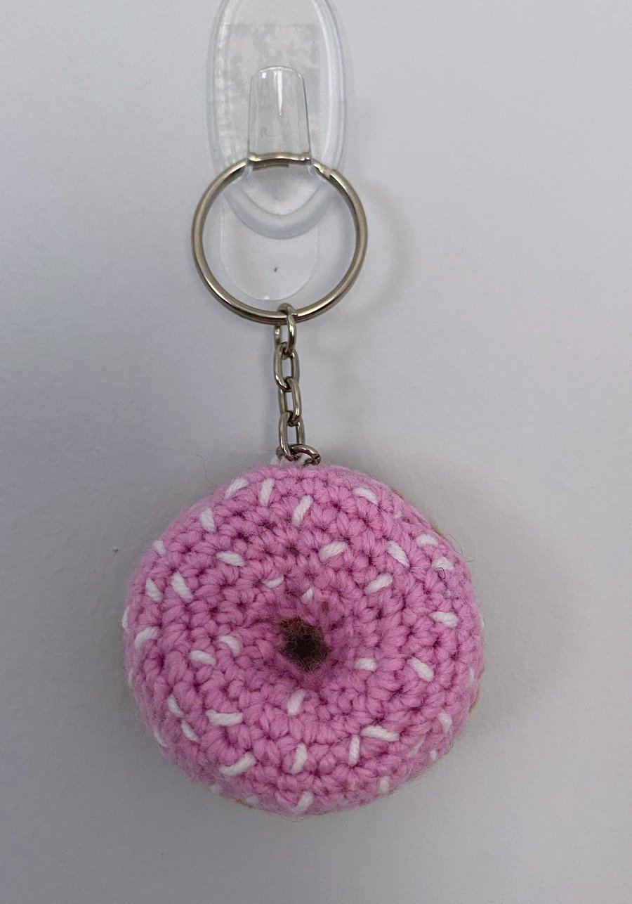 Crochet pink donut keyring 