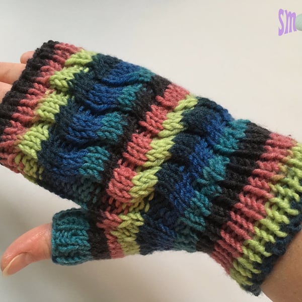 Fingerless Mitts: Sunset Stripe Wiggle