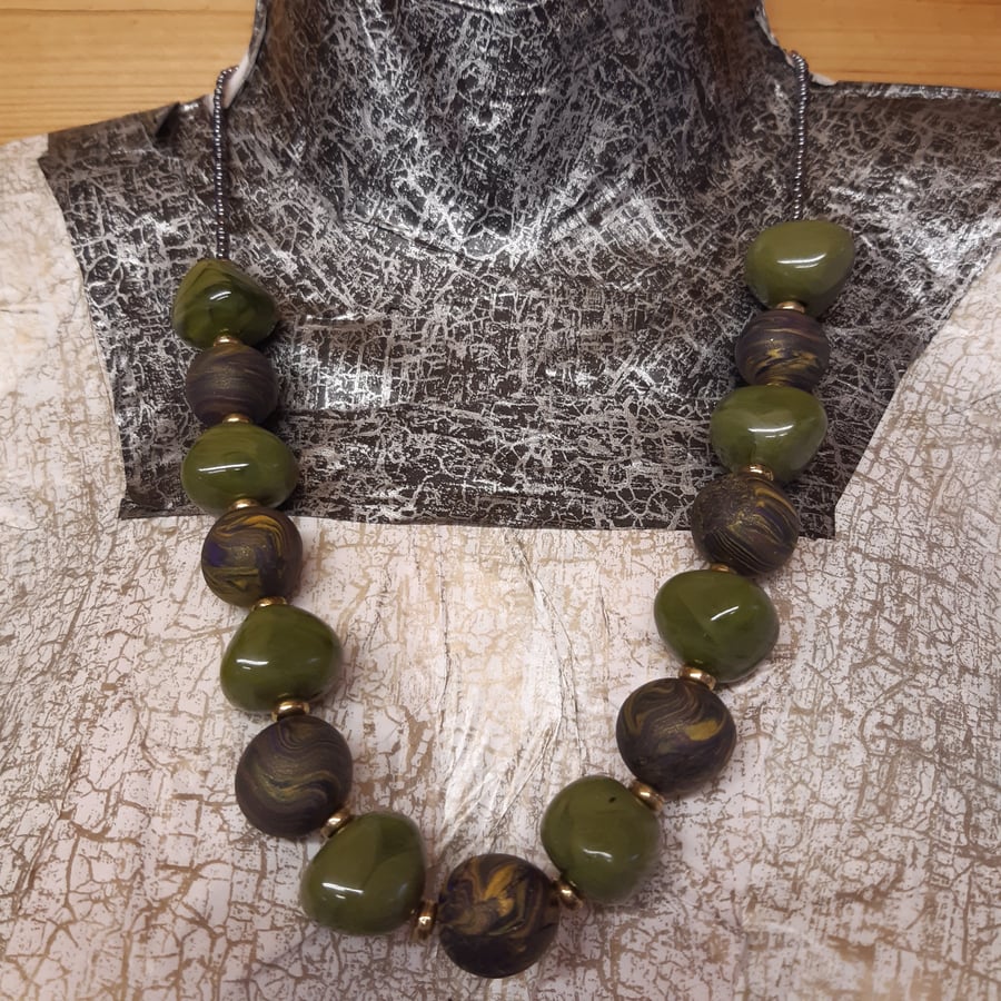 Distinctive polymer clay necklace