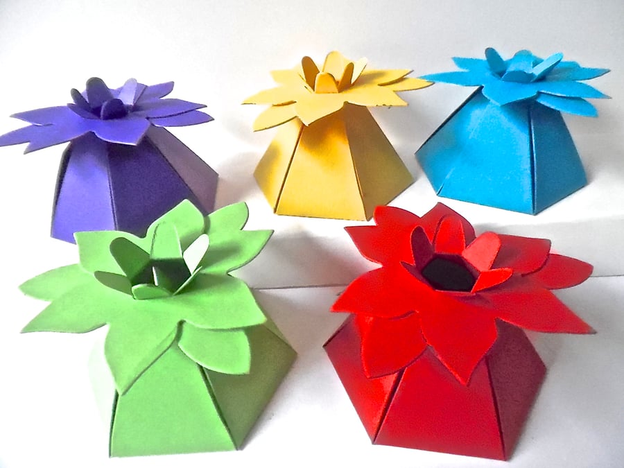 10 Bright Flower Top Favour Boxes Gift Box, Weddings, baby shower