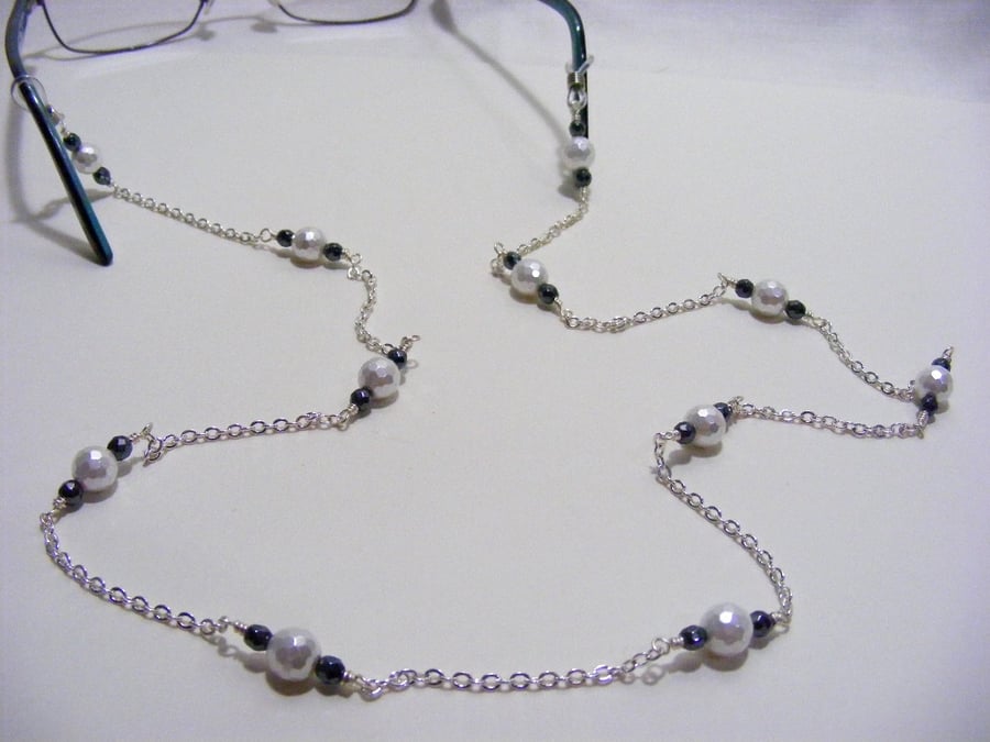 White Shell and Black Hematite Spectacle Chain