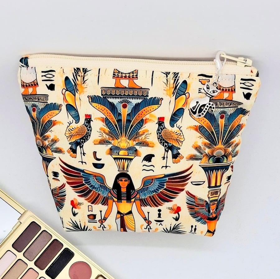 Isis Egyptian themed make up bag  410P