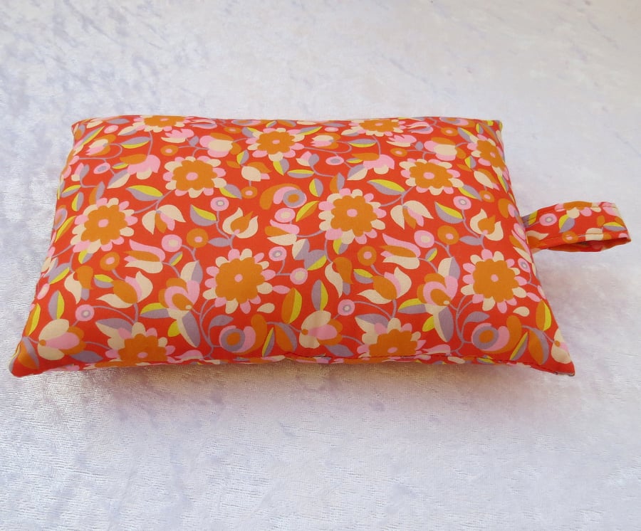 Mouse wrist rest, wrist support, made from organic Liberty Tana Lawn