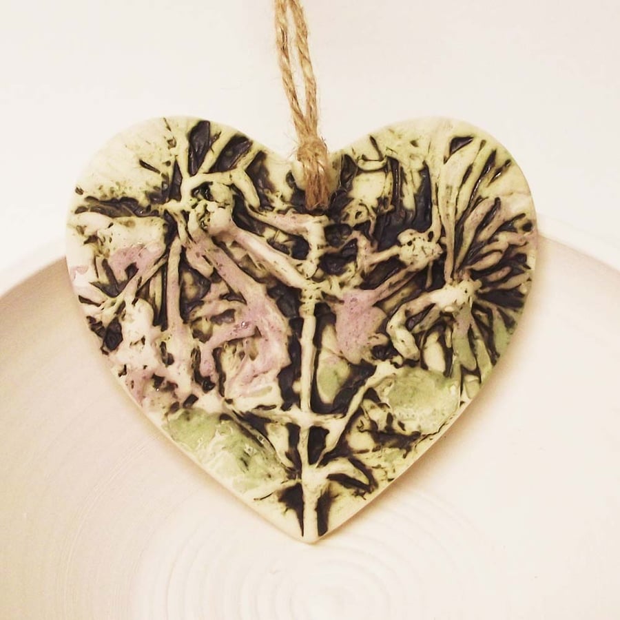 Ceramic foliage heart decoration Pottery 