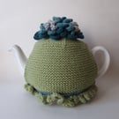Tea cosie Tea cosy - lime green with whirly-twirly flowers