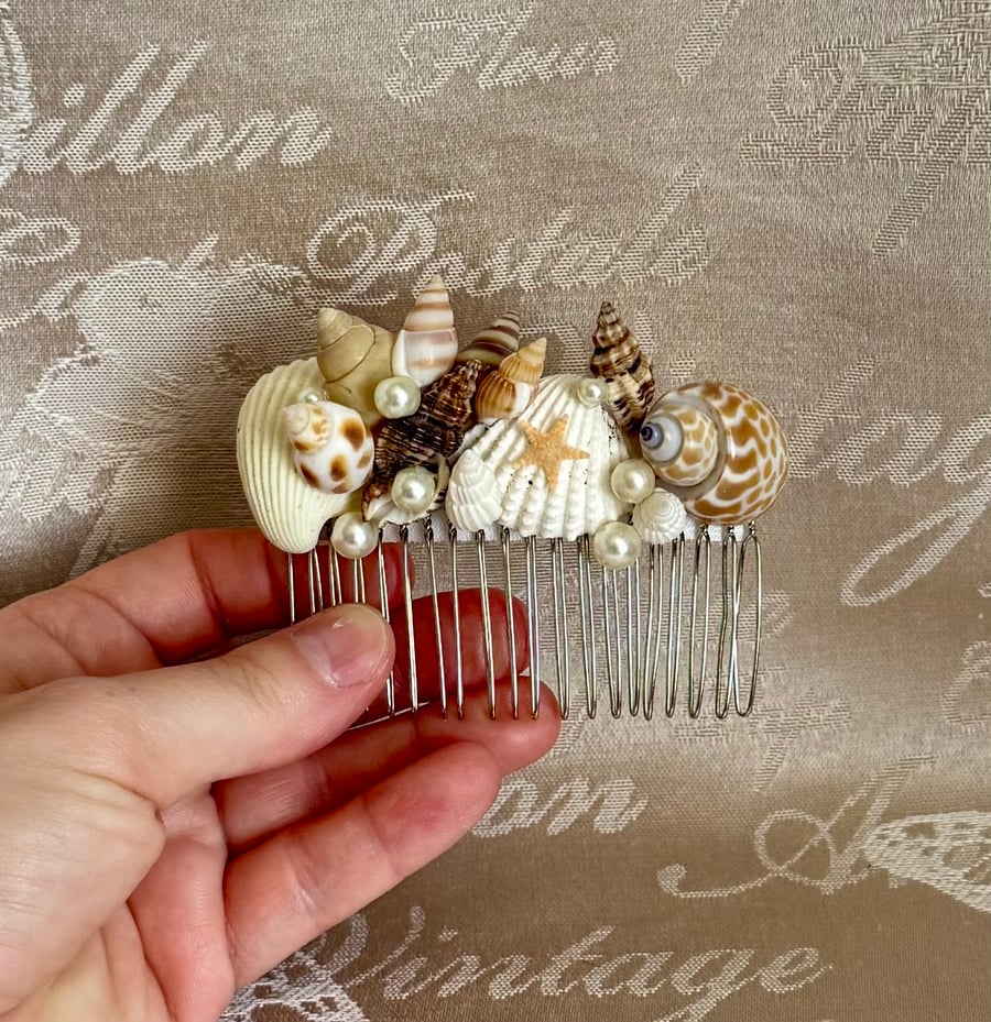 Handmade Seashell Hair Comb – Coastal Mermaid Hair Accessory