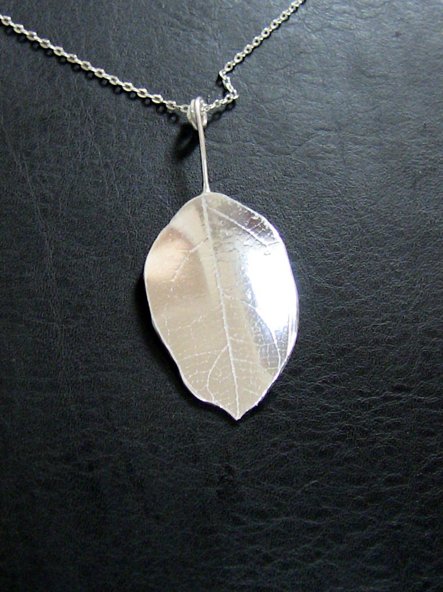 Sterling Silver Apple Leaf Imprinted Pendant, 
